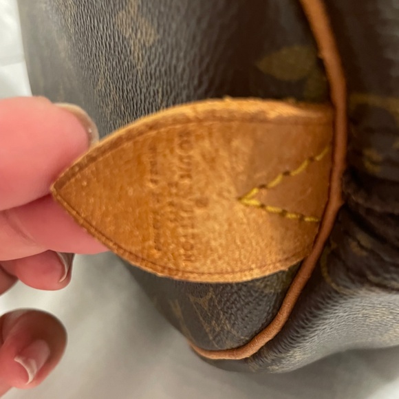 Louis Vuitton keepall 55 duffle - Picture 10 of 14